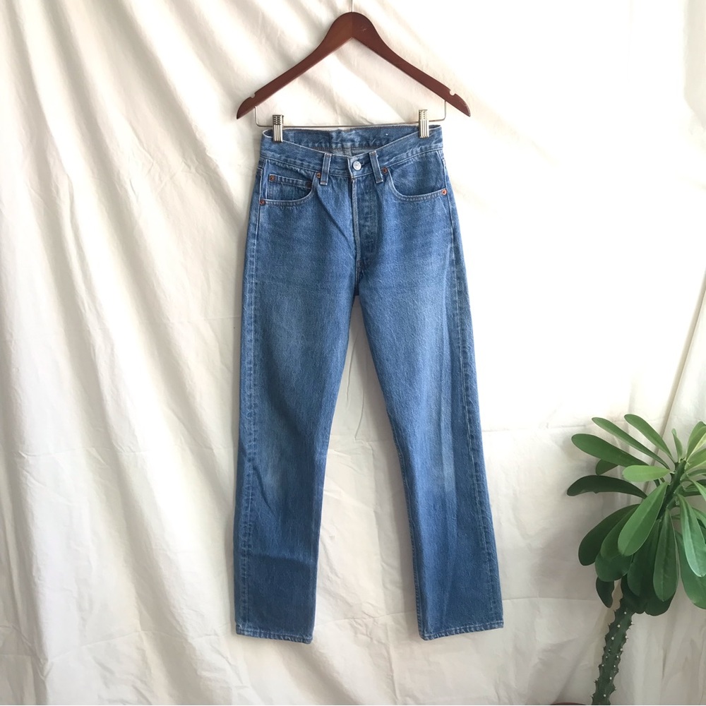 Levi's High Rise Straight Jeans - Blue